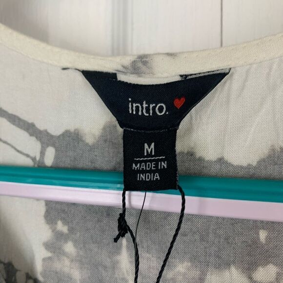 Intro Tassel Tie Dye Tank Blouse‎ - Picture 3 of 4